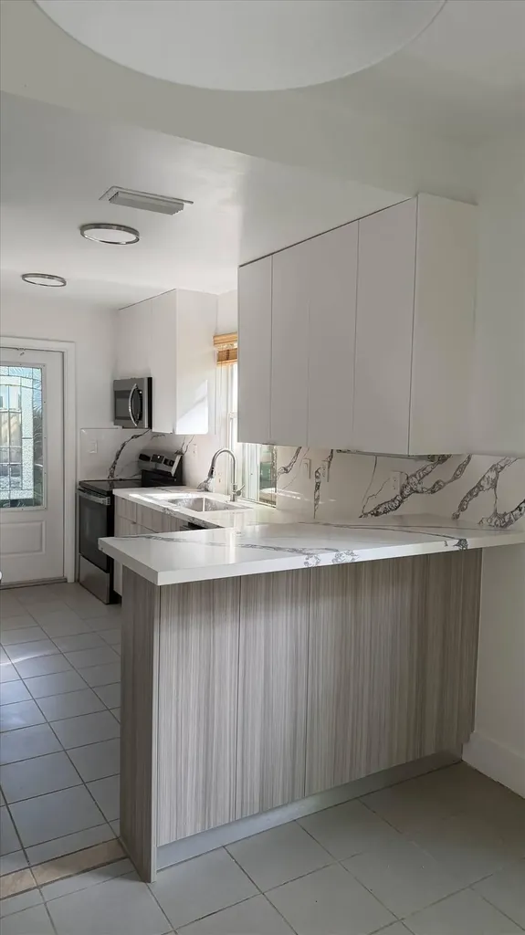 3611 SW 37th Avenue Coconut Grove FL 33133