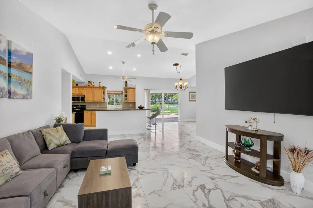 1273 NW 11th Street Boynton Beach FL 33426