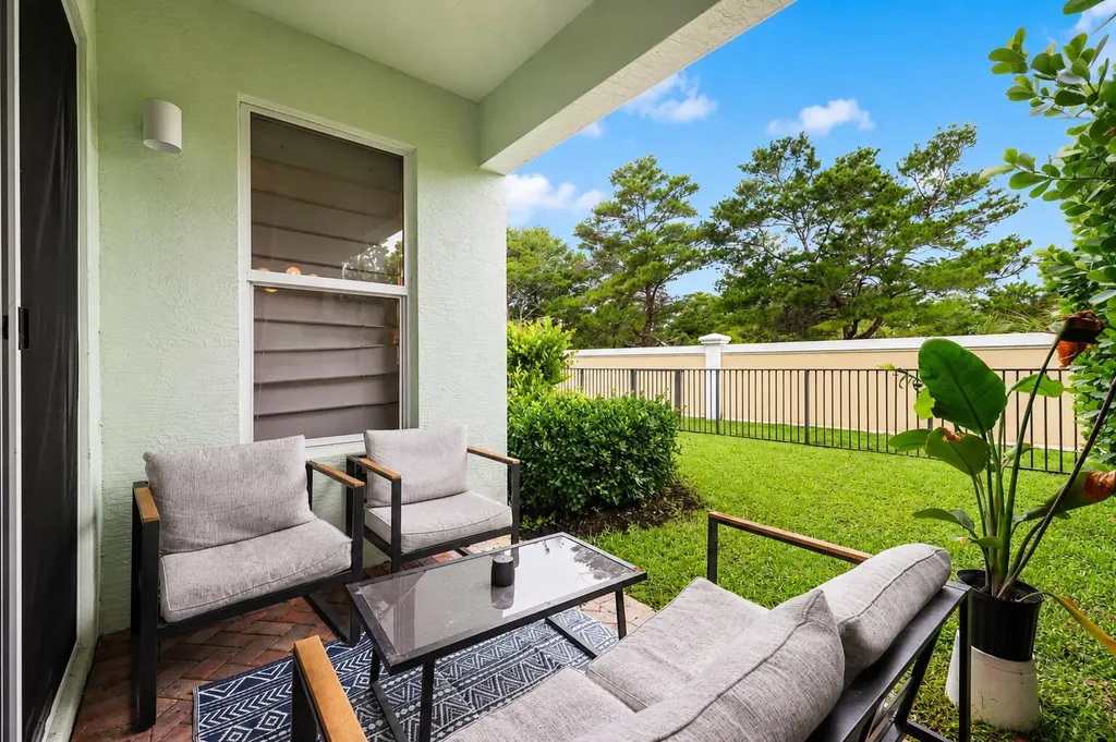4873 NW 16th Terrace Boca Raton FL 33431
