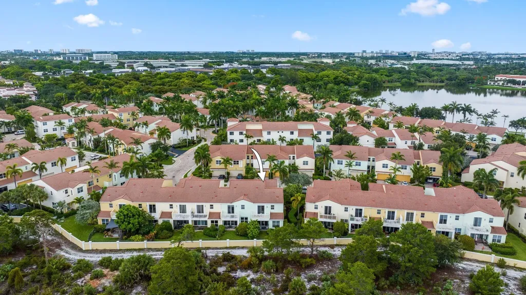 4873 NW 16th Terrace Boca Raton FL 33431