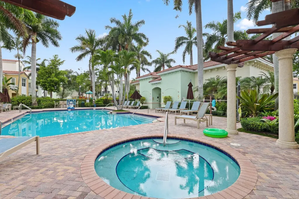 4873 NW 16th Terrace Boca Raton FL 33431