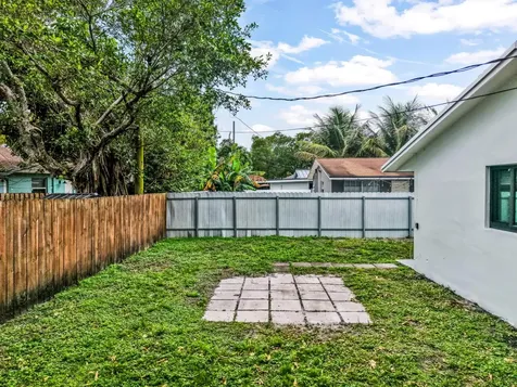 804 SW 28th Street Fort Lauderdale FL 33315