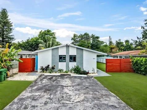 804 SW 28th Street Fort Lauderdale FL 33315