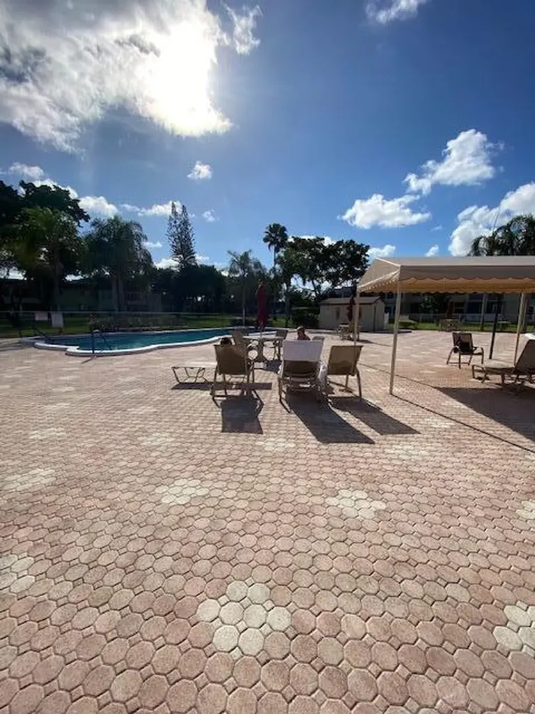 10 Willowbrook Lane Delray Beach FL 33446