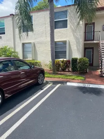 10 Willowbrook Lane Delray Beach FL 33446