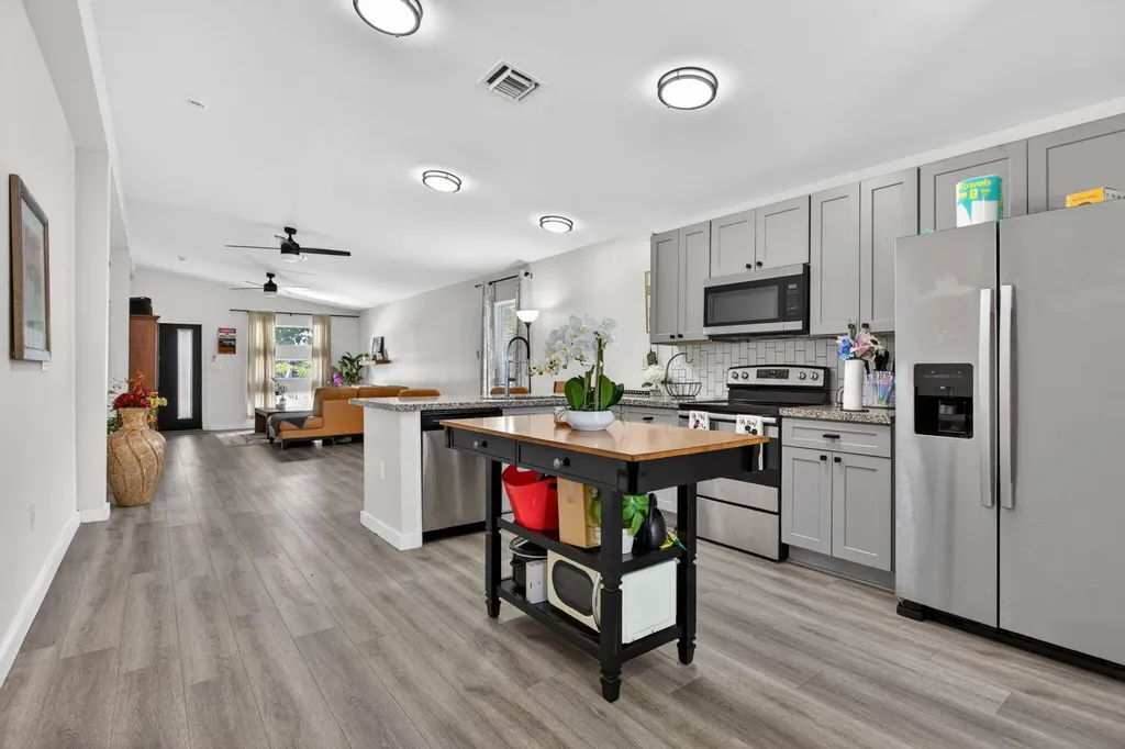700 NW 17th Terrace Pompano Beach FL 33069