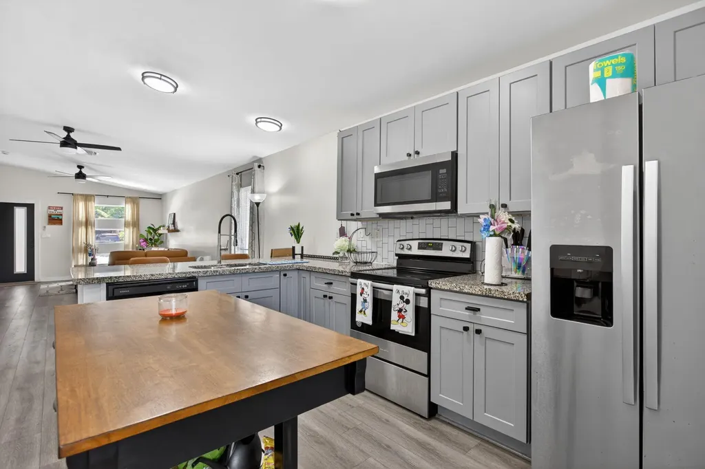 700 NW 17th Terrace Pompano Beach FL 33069