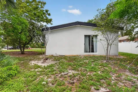 700 NW 17th Terrace Pompano Beach FL 33069