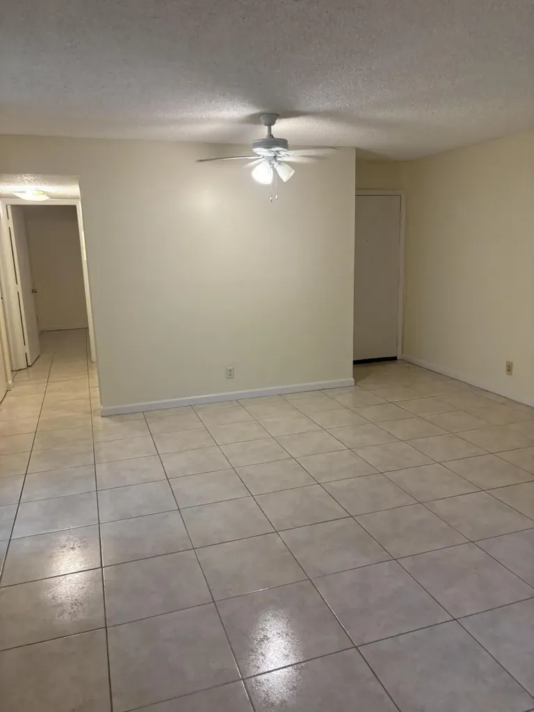 4210 NW 21st Street Lauderhill FL 33313