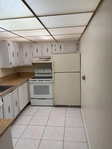4210 NW 21st Street Lauderhill FL 33313