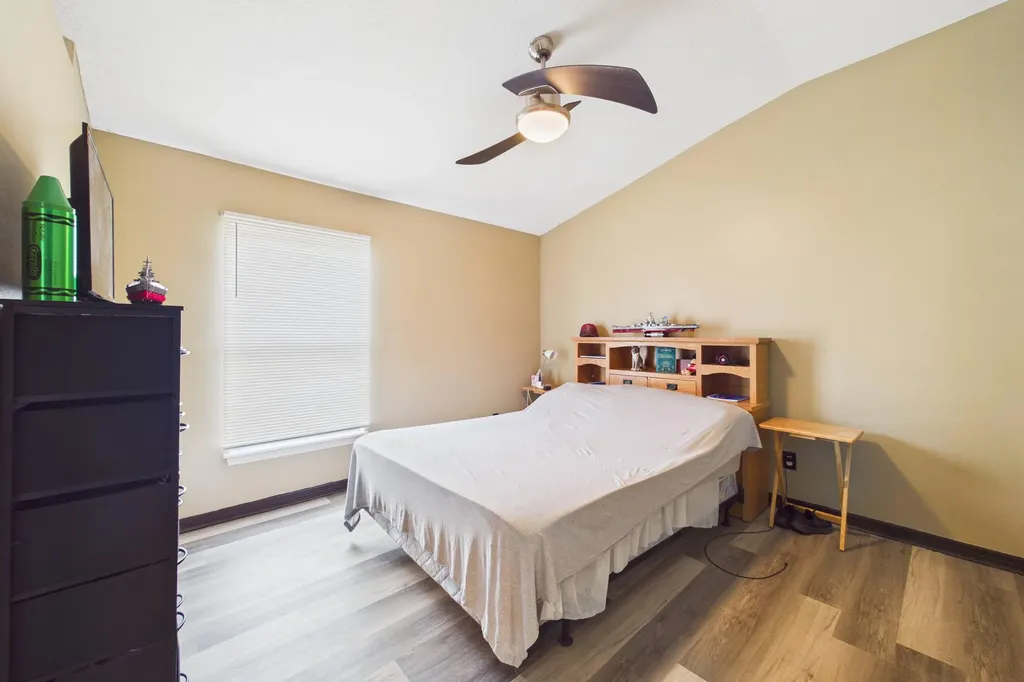567 Mimosa Street SW Palm Bay FL 32908
