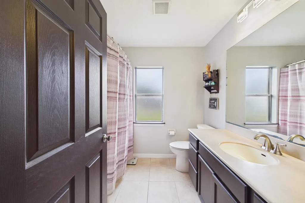 567 Mimosa Street SW Palm Bay FL 32908