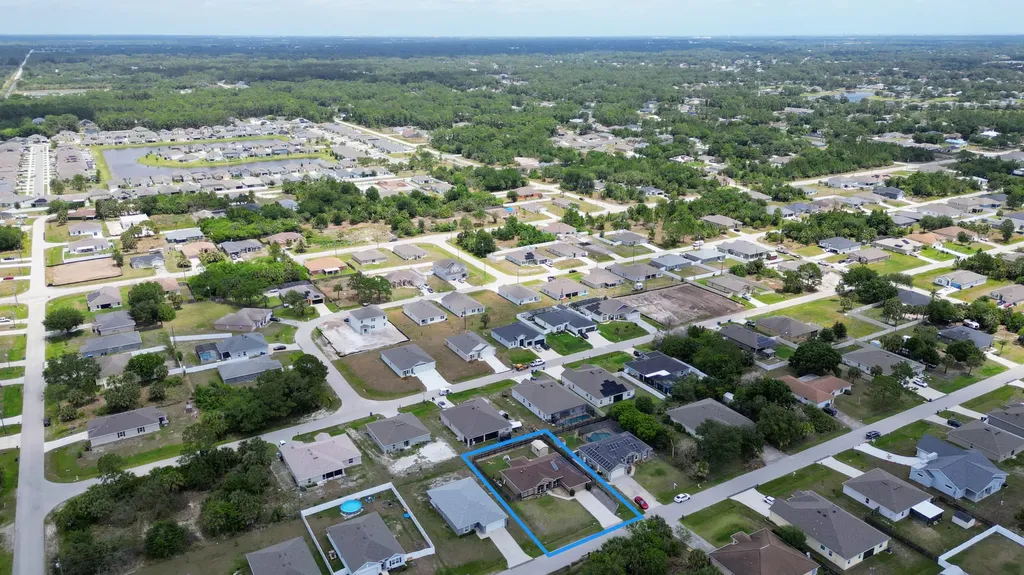 567 Mimosa Street SW Palm Bay FL 32908