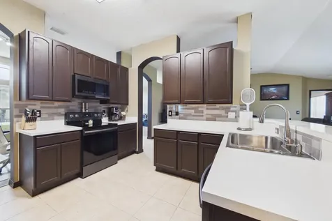 567 Mimosa Street SW Palm Bay FL 32908
