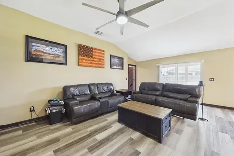567 Mimosa Street SW Palm Bay FL 32908