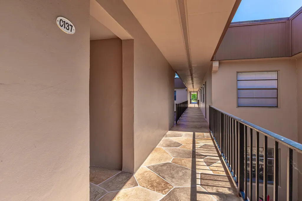 137 Piedmont C Delray Beach FL 33484