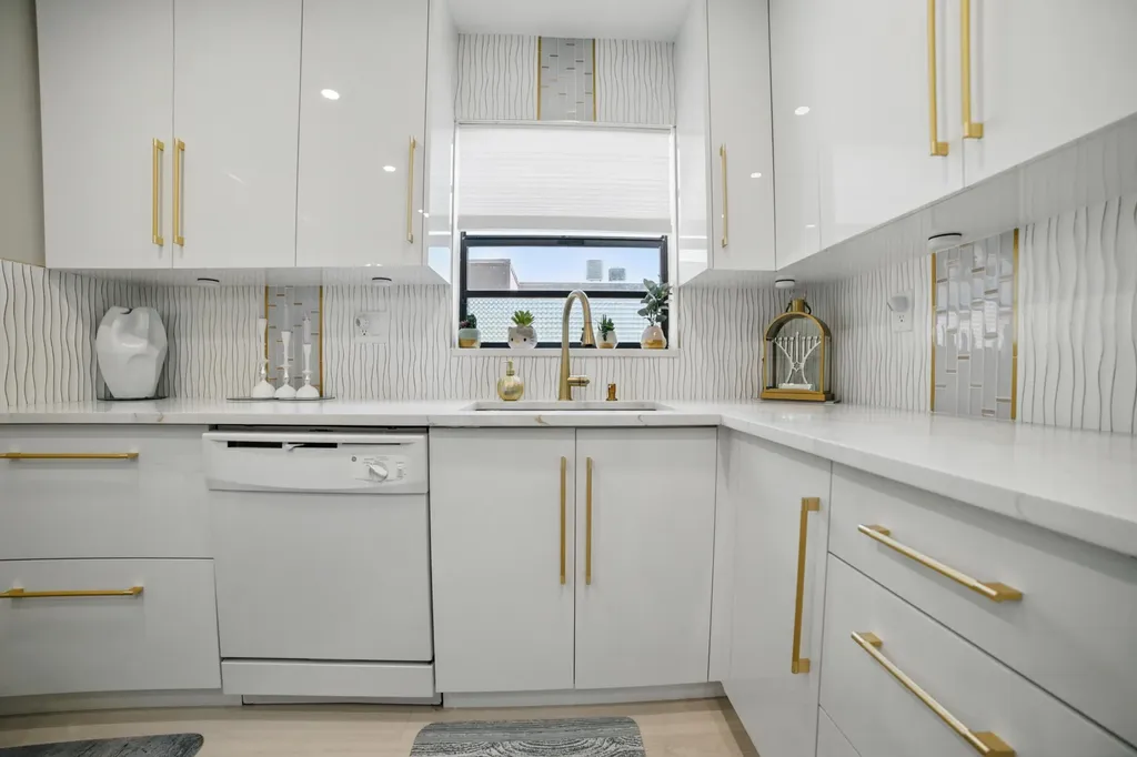 137 Piedmont C Delray Beach FL 33484