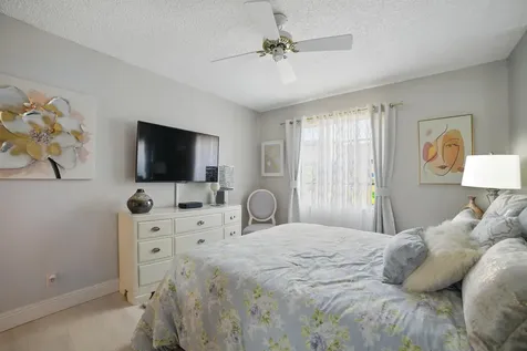 137 Piedmont C Delray Beach FL 33484