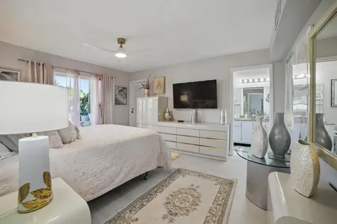 137 Piedmont C Delray Beach FL 33484