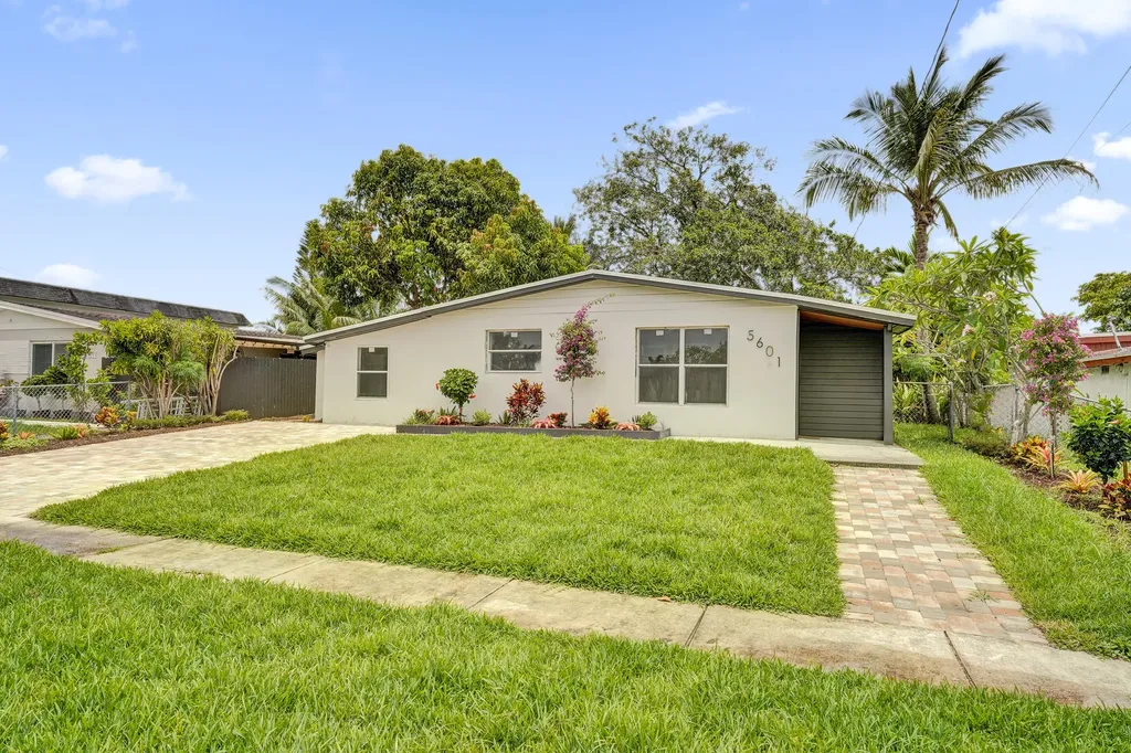 5601 SW 36th Court Davie FL 33314