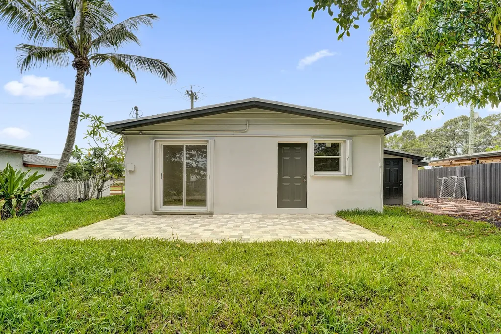 5601 SW 36th Court Davie FL 33314
