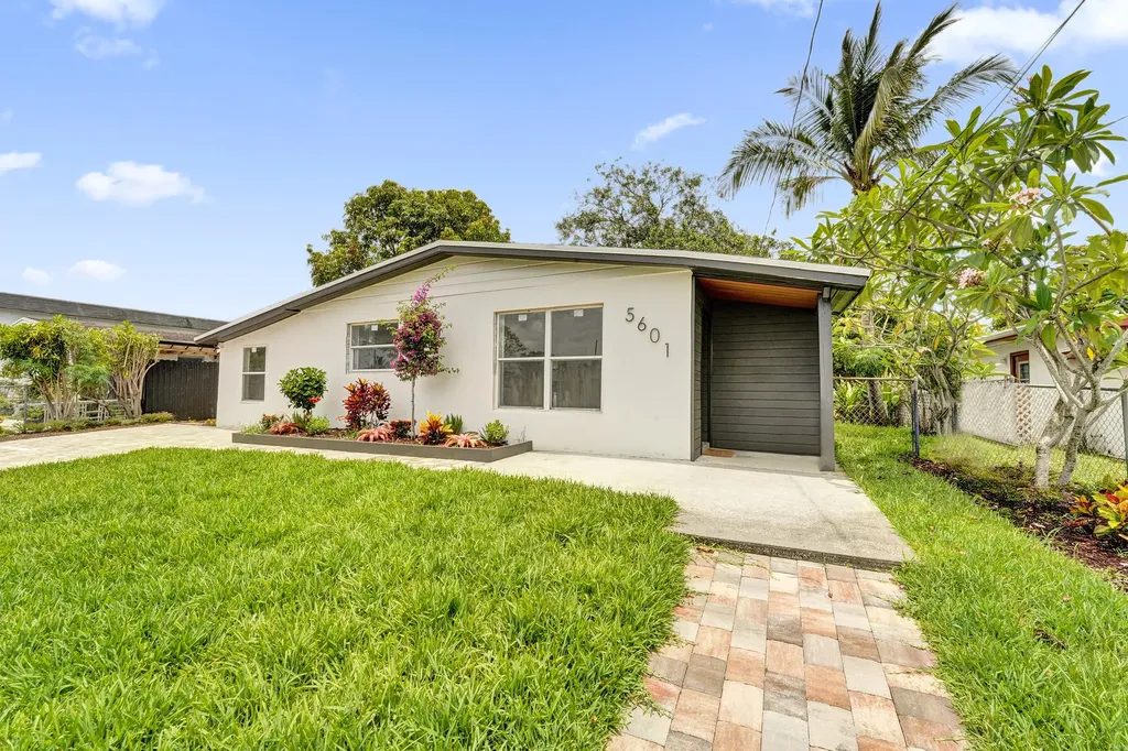 5601 SW 36th Court Davie FL 33314