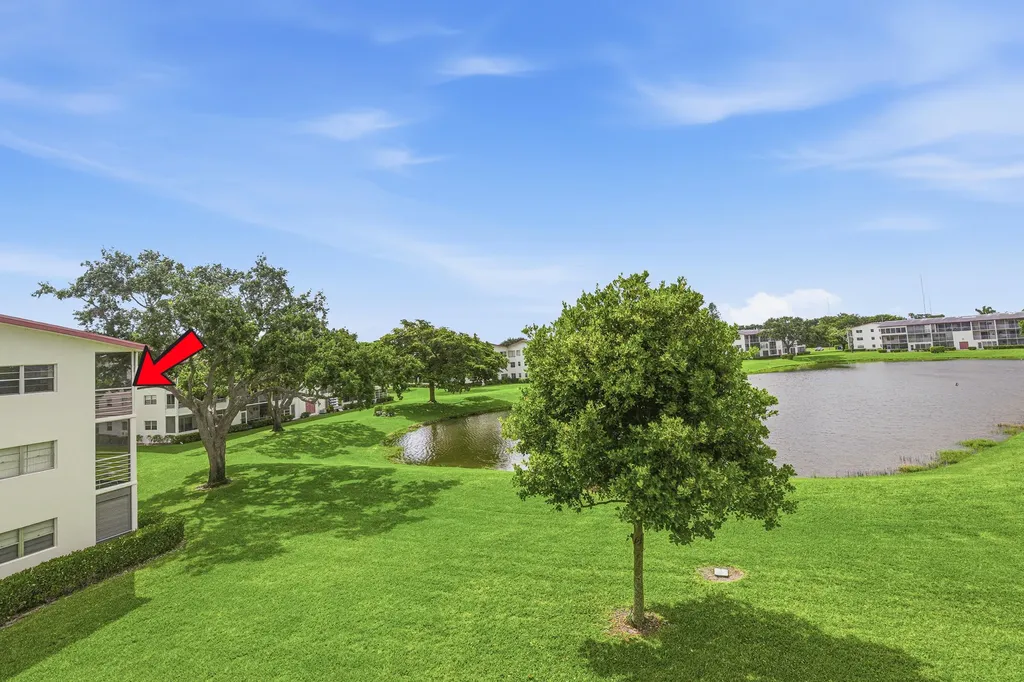 32 Fanshaw A Boca Raton FL 33434
