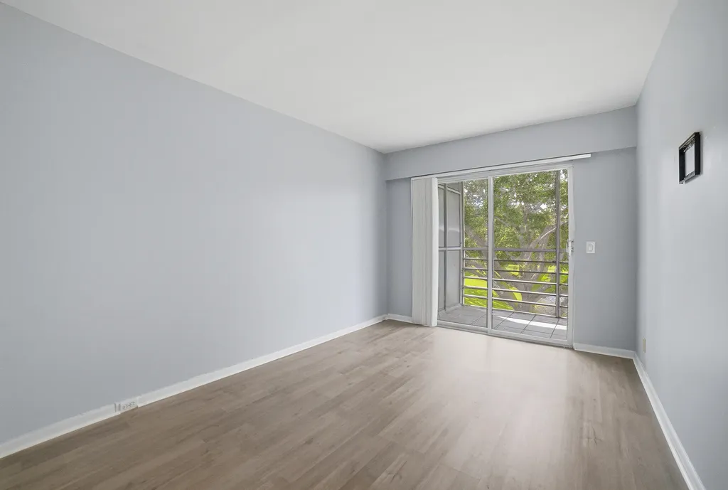 32 Fanshaw A Boca Raton FL 33434