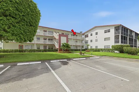 32 Fanshaw A Boca Raton FL 33434