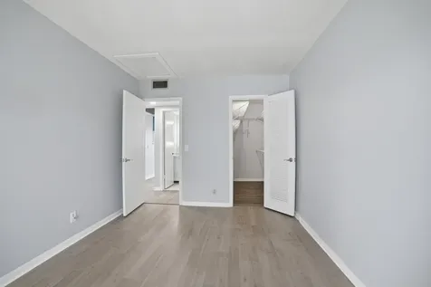 32 Fanshaw A Boca Raton FL 33434