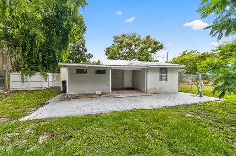 716 Citrus Avenue Fort Pierce FL 34950