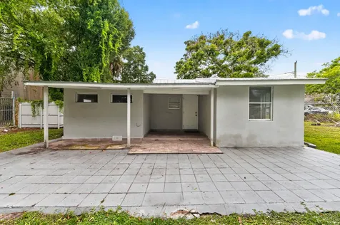 716 Citrus Avenue Fort Pierce FL 34950