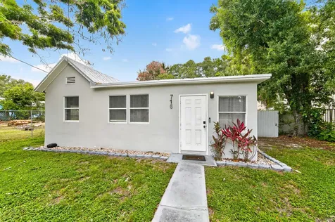 716 Citrus Avenue Fort Pierce FL 34950