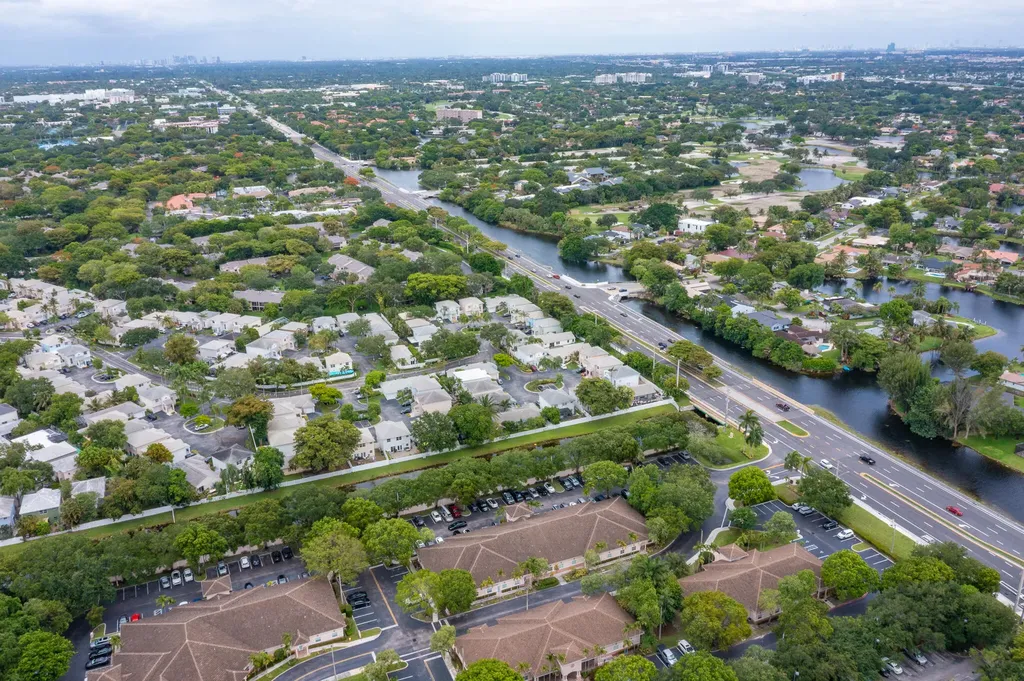 102 NW 100th Avenue Plantation FL