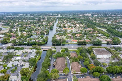 102 NW 100th Avenue Plantation FL