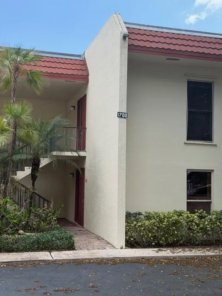 1700 Presidential Way West Palm Beach FL 33401