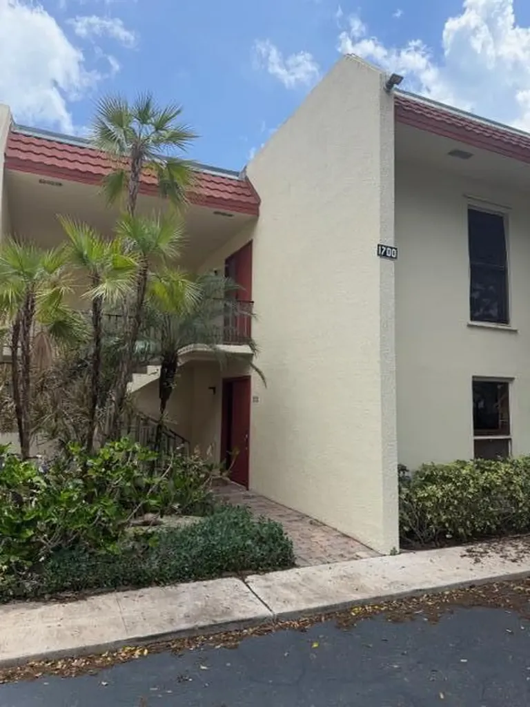 1700 Presidential Way West Palm Beach FL 33401