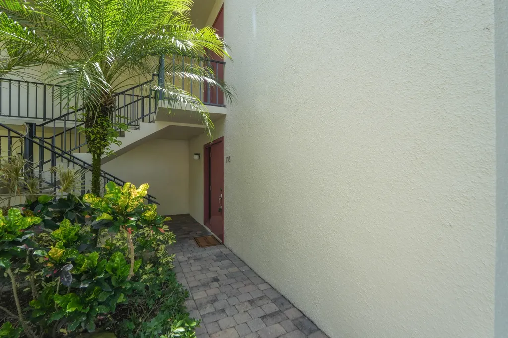1700 Presidential Way West Palm Beach FL 33401