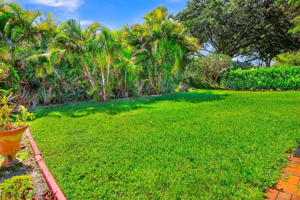 18375 104th Terrace S Boca Raton FL 33498