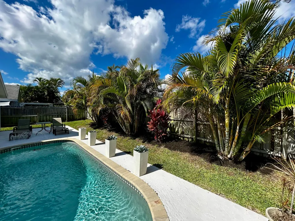 6135 Drake Street Jupiter FL 33458