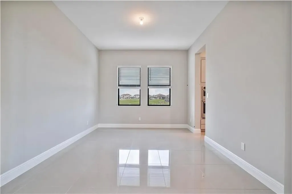 12135 E Baypoint Circle Parkland FL 33076