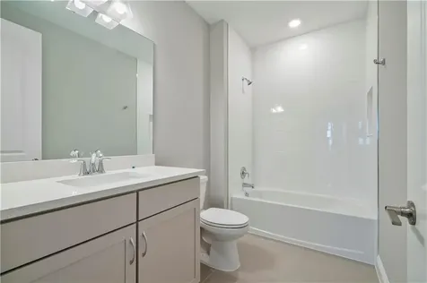 12135 E Baypoint Circle Parkland FL 33076
