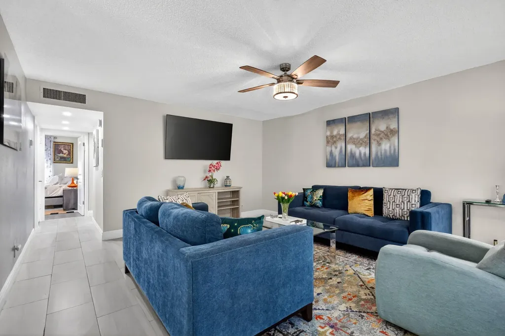 181 Piedmont D Delray Beach FL 33484