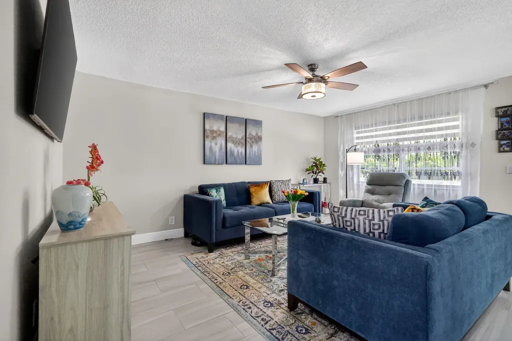 181 Piedmont D Delray Beach FL 33484