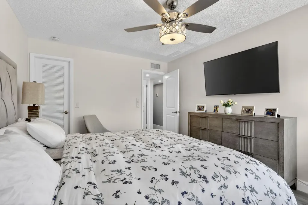 181 Piedmont D Delray Beach FL 33484
