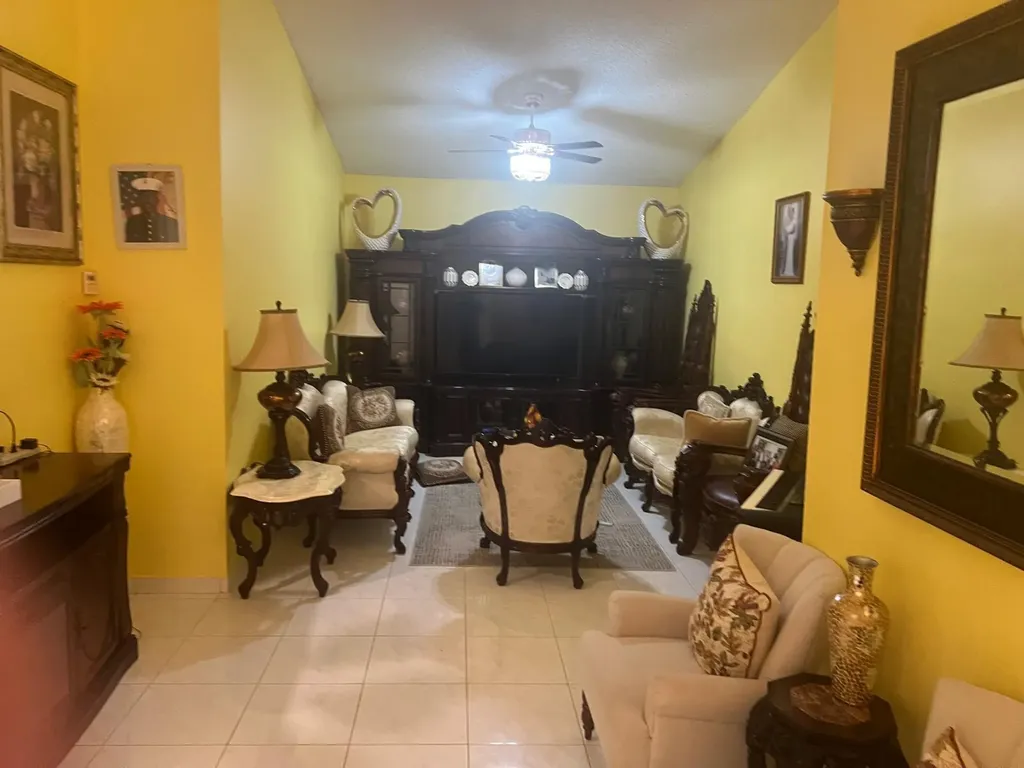 5765 Strawberry Lakes Circle Lake Worth FL 33463