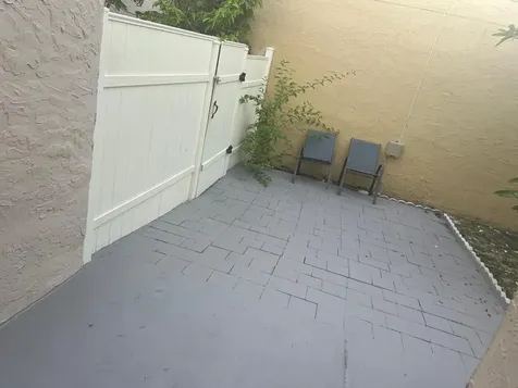 5765 Strawberry Lakes Circle Lake Worth FL 33463