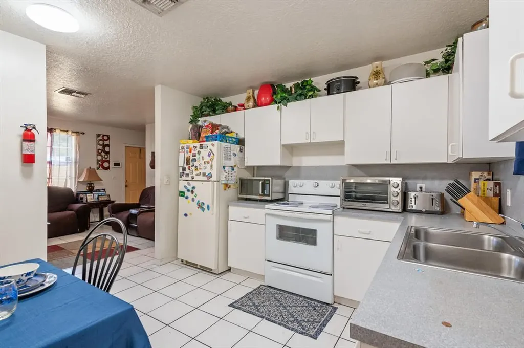 617 NW 15th Avenue Pompano Beach FL 33069
