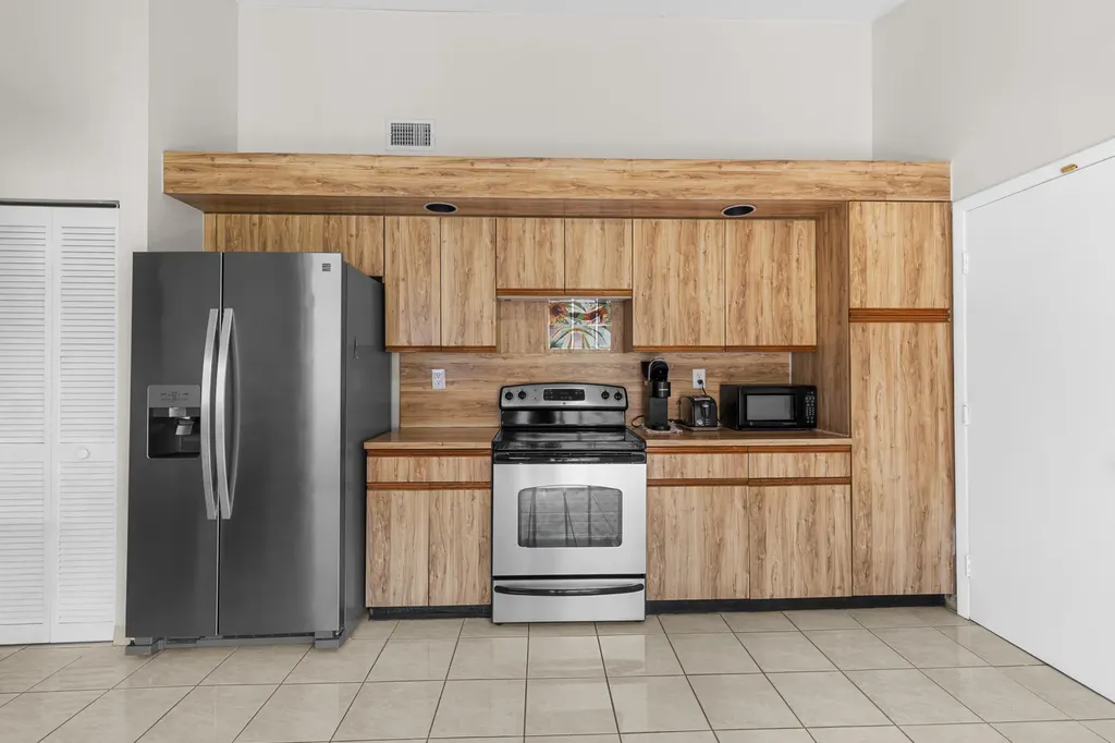 400 SW 113th Terrace Pembroke Pines FL 33025