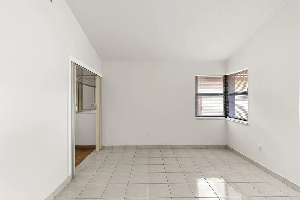 400 SW 113th Terrace Pembroke Pines FL 33025